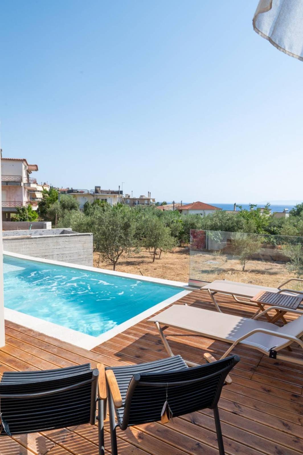 Petradi Suites Каламата Екстер'єр фото