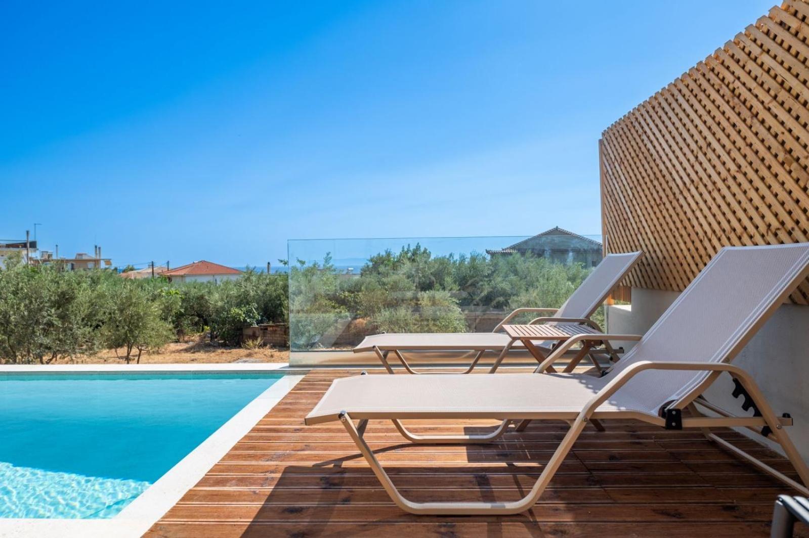 Petradi Suites Каламата Екстер'єр фото
