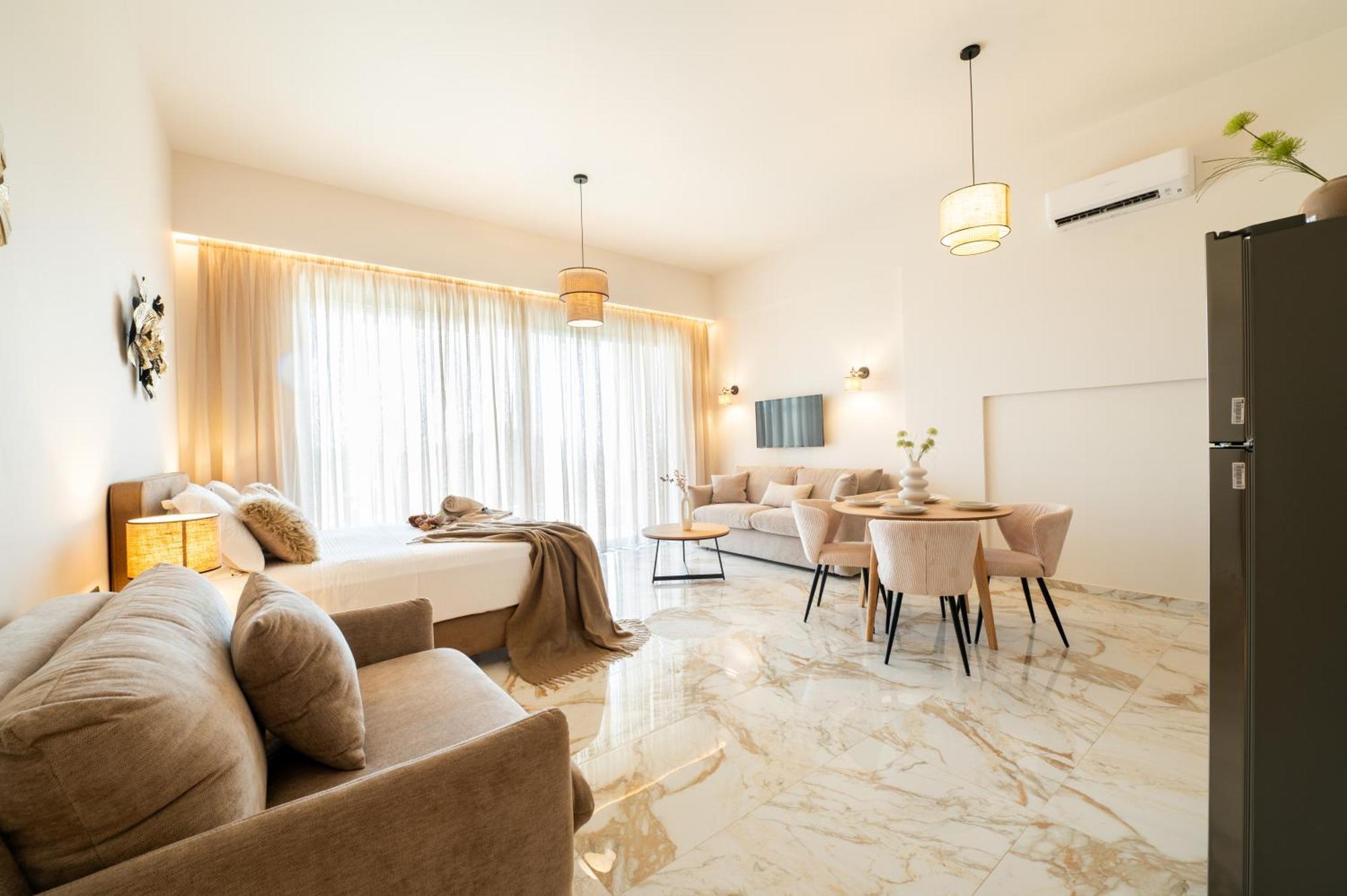 Petradi Suites Каламата Екстер'єр фото