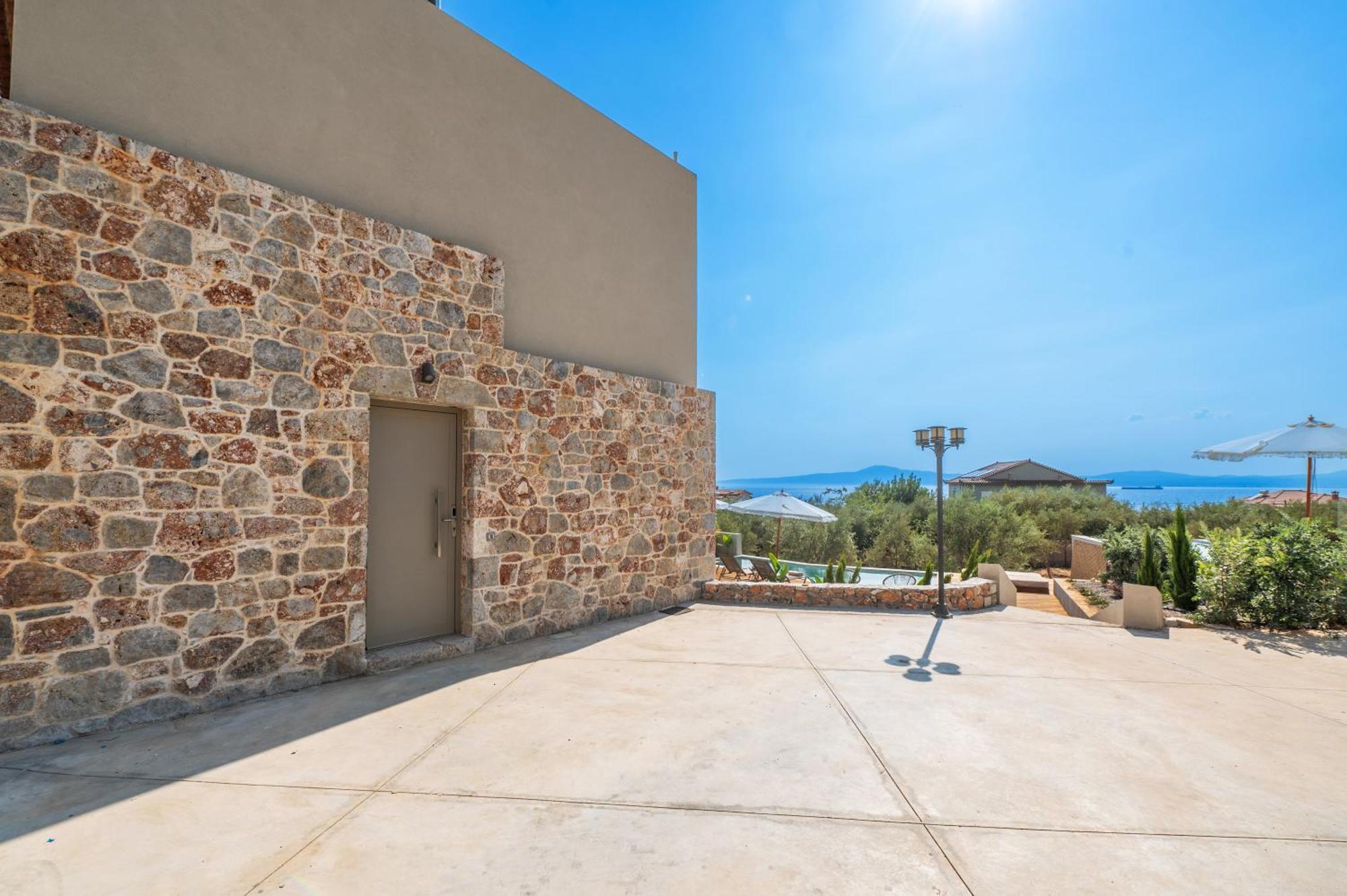 Petradi Suites Каламата Екстер'єр фото