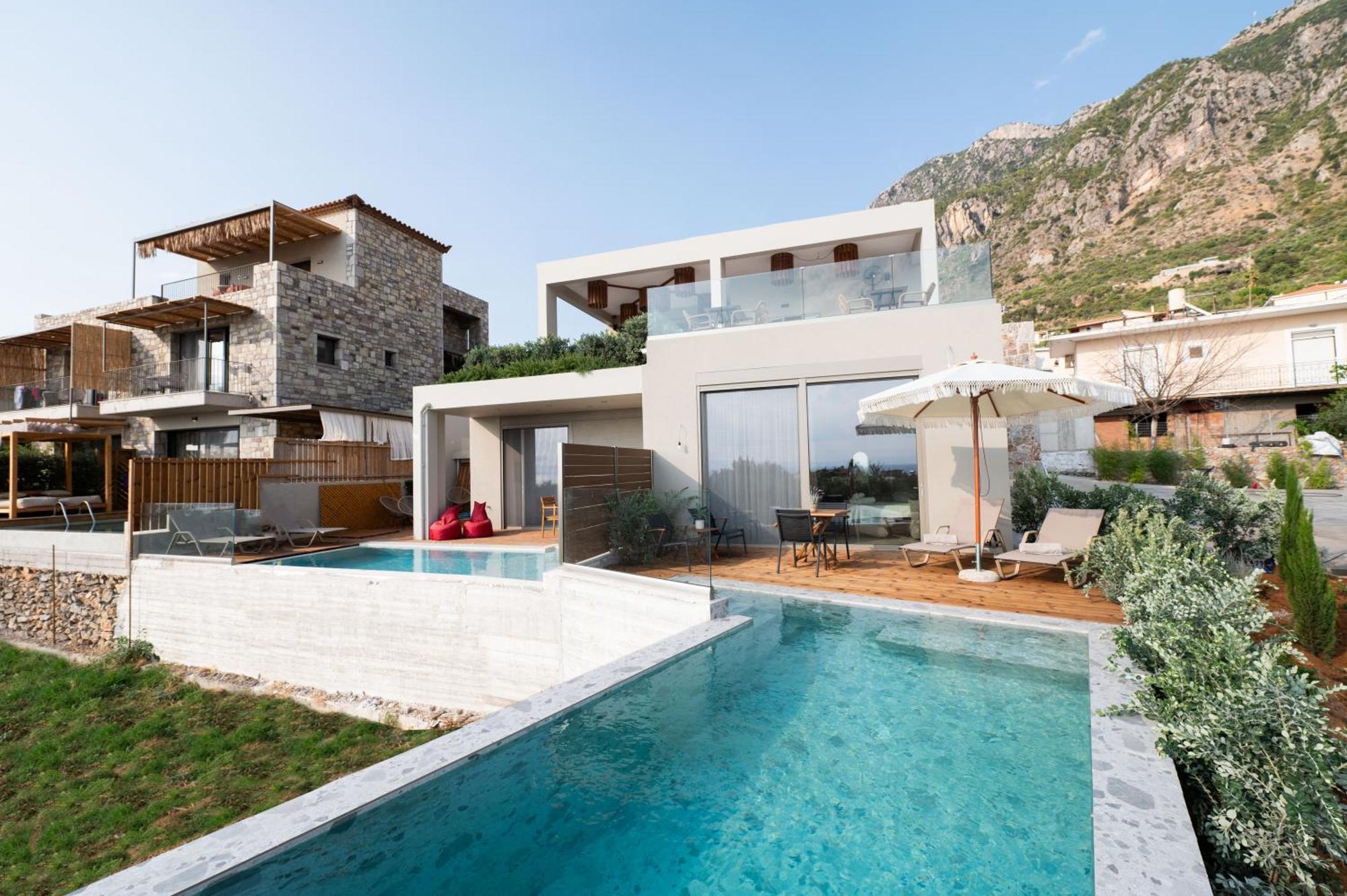 Petradi Suites Каламата Екстер'єр фото
